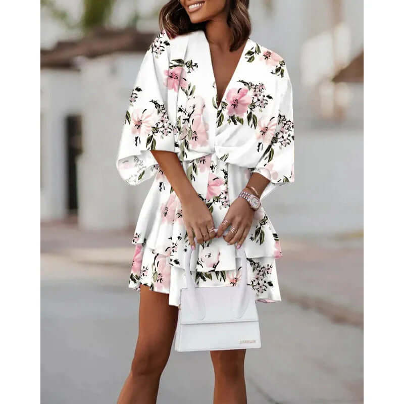 Fashion Print V-Neck Doll Sleeve Loose Cake Dress