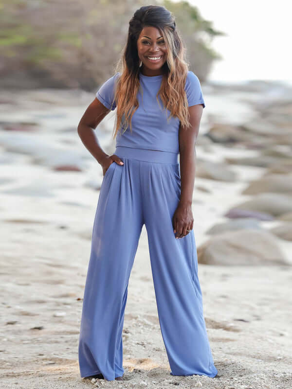 Women's solid color round neck short-sleeved T-shirt + trousers two-piece set